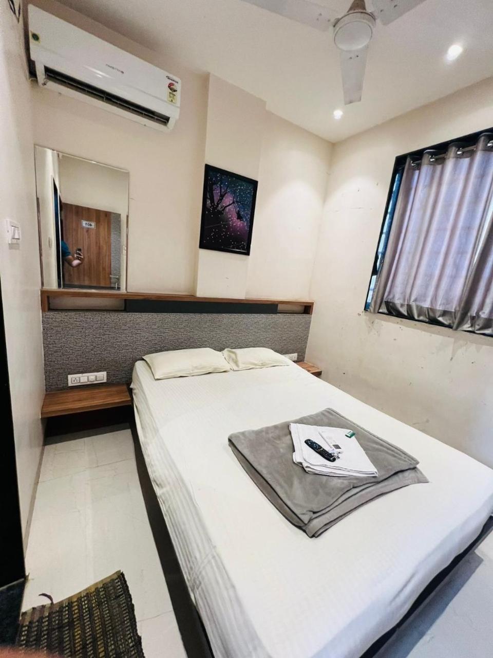 Hotel Pragati Inn Ahmednagar Ngoại thất bức ảnh