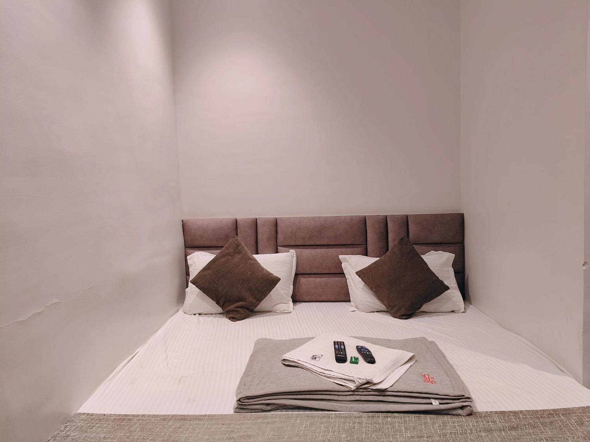 Hotel Pragati Inn Ahmednagar Ngoại thất bức ảnh
