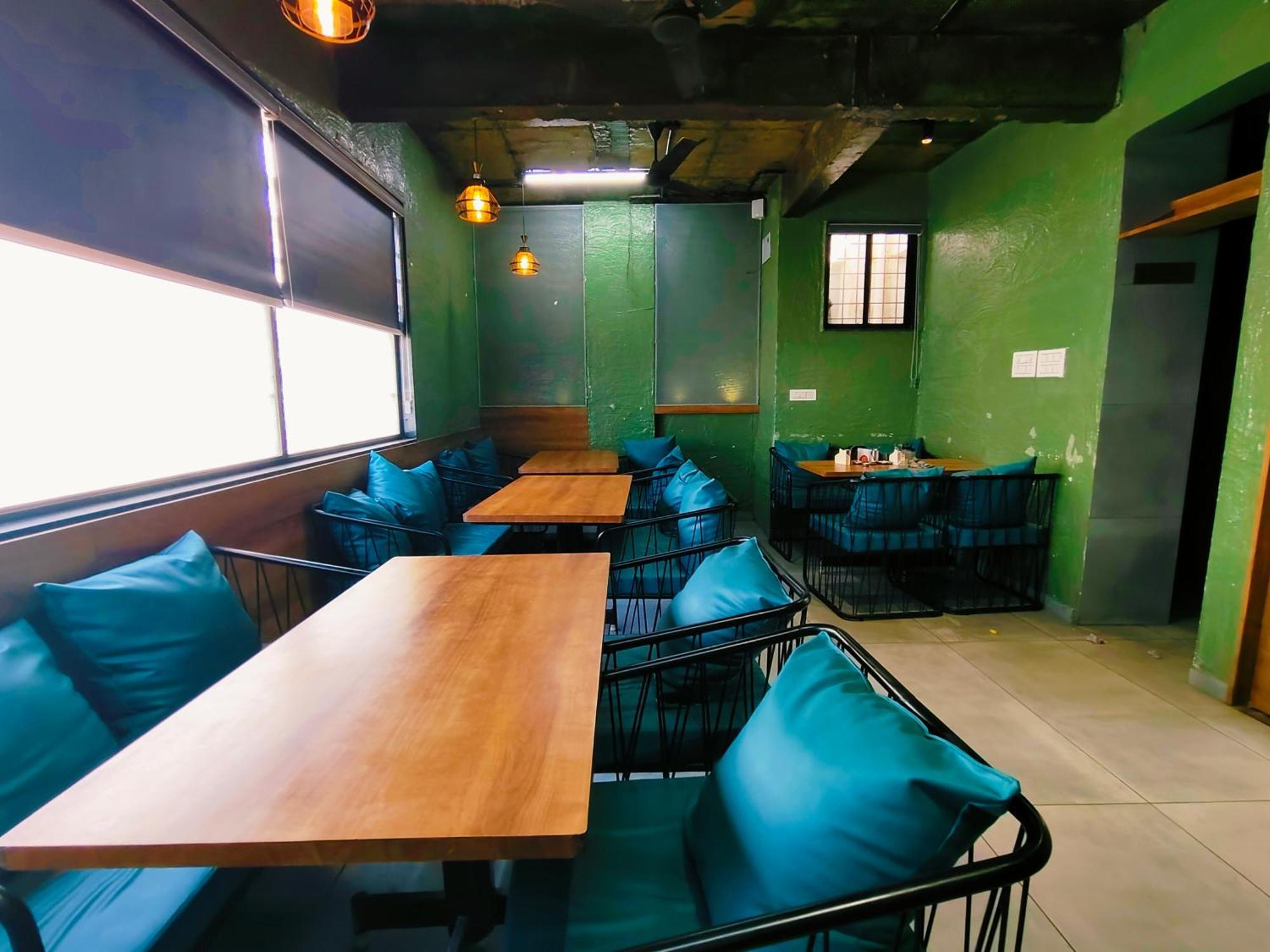 Hotel Pragati Inn Ahmednagar Ngoại thất bức ảnh