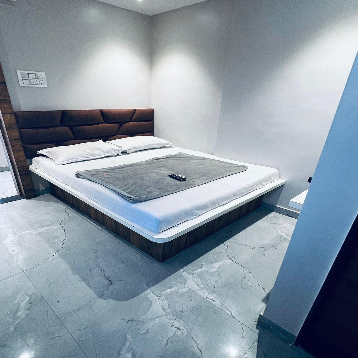 Hotel Pragati Inn Ahmednagar Ngoại thất bức ảnh